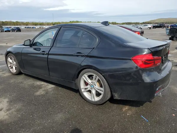 WBA8B7G30HNU38003 2017 BMW 3ER - Image 2