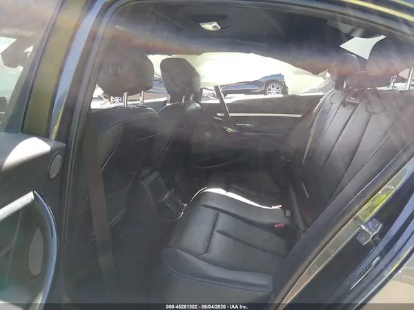 WBA8B7G31HNU38298 2017 BMW 3ER - Image 8