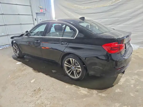 WBA8B7G33HNU37752 2017 BMW 3ER - Image 2