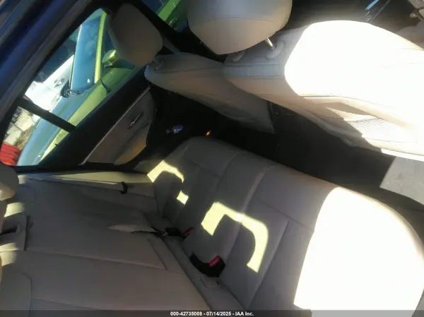 WBA8B7G33HNU37816 2017 BMW 3ER - Image 8