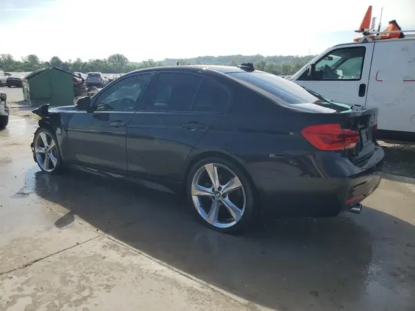 WBA8B7G33HNU94727 2017 BMW 3ER - Image 2