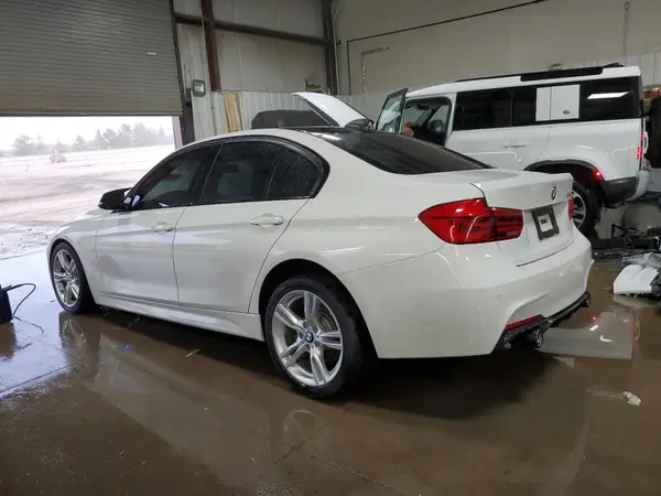 WBA8B7G36HNU94706 2017 BMW 3ER - Image 2