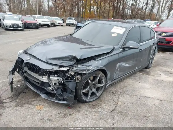 WBA8B7G37HNU37639 2017 BMW 3ER - Image 2