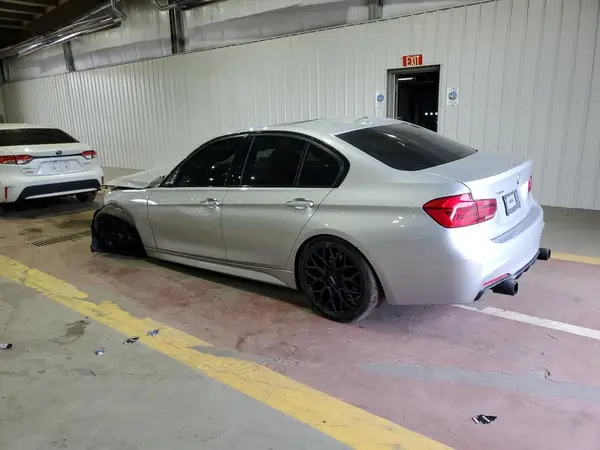 WBA8B7G37HNU37740 2017 BMW 3ER - Image 2