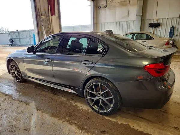 WBA8B7G50GNT14295 2016 BMW 3ER - Image 2