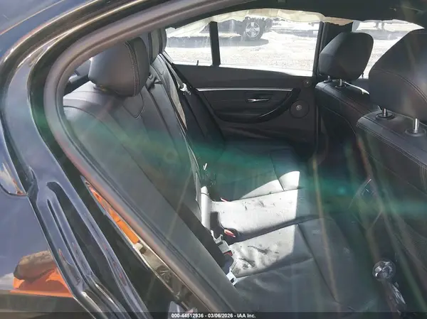 WBA8B7G50JNU95034 2018 BMW 3ER - Image 8