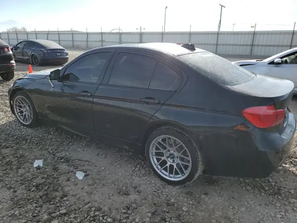 WBA8B7G51JNU95463 2018 BMW 3ER - Image 2