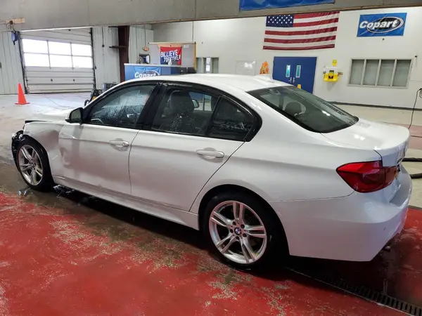 WBA8B7G52GNT14752 2016 BMW 3ER - Image 2