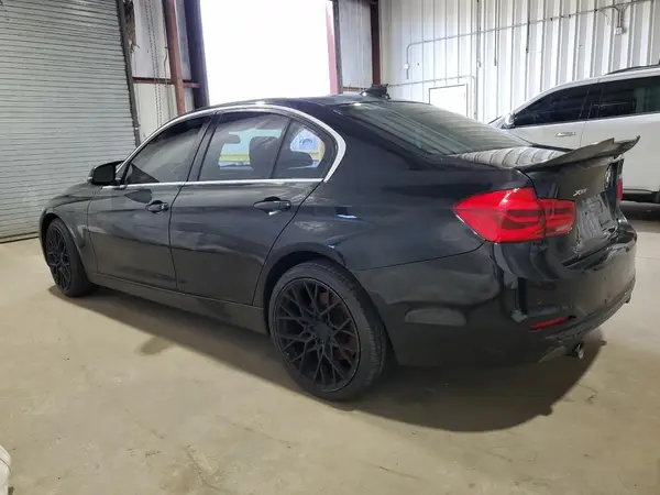 WBA8B7G52GNT14766 2016 BMW 3ER - Image 2