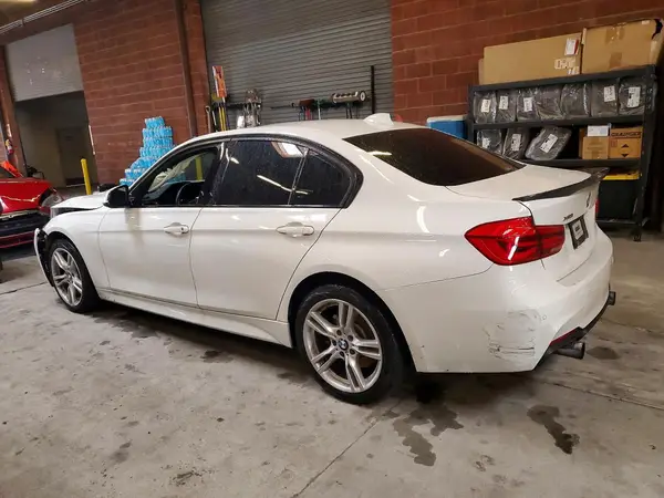 WBA8B7G52GNT95431 2016 BMW 3ER - Image 2