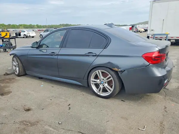 WBA8B7G52HNU37467 2017 BMW 3ER - Image 2