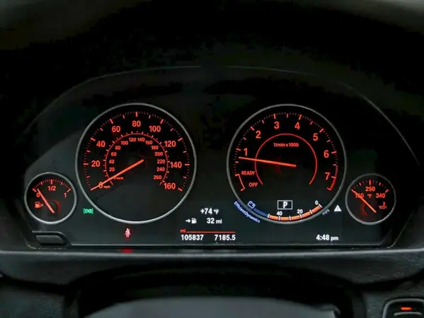 WBA8B7G52HNU37534 2017 BMW 3ER - Image 8