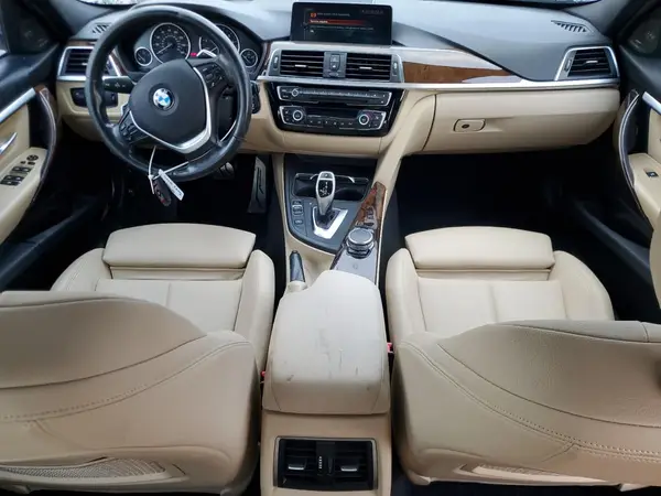 WBA8B7G53HNU37140 2017 BMW 3ER - Image 8