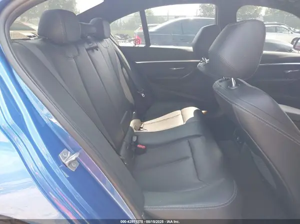 WBA8B7G54HNU37213 2017 BMW 3ER - Image 8