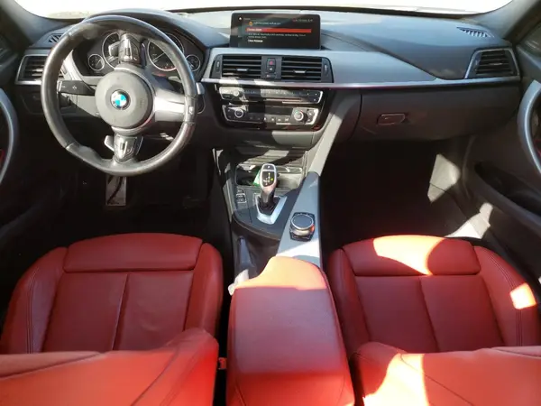 WBA8B7G54JNU94842 2018 BMW 3ER - Image 8