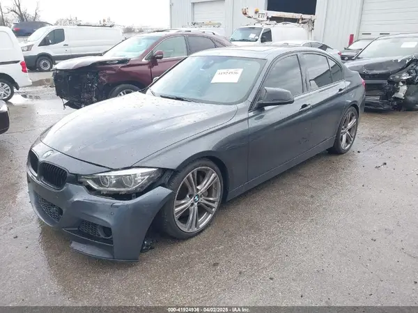 WBA8B7G57GNT95862 2016 BMW 3ER - Image 2
