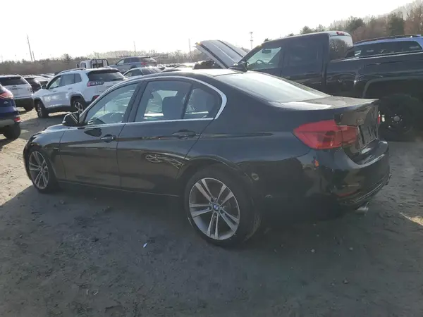 WBA8B7G57HNU37528 2017 BMW 3ER - Image 2