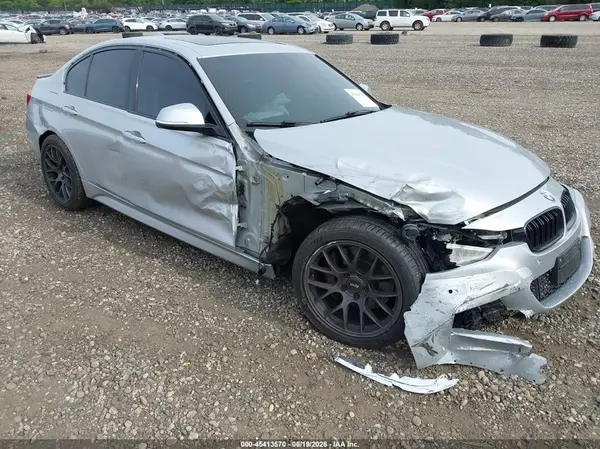 WBA8B7G57JNU94835 2018 BMW 3ER - Image 1