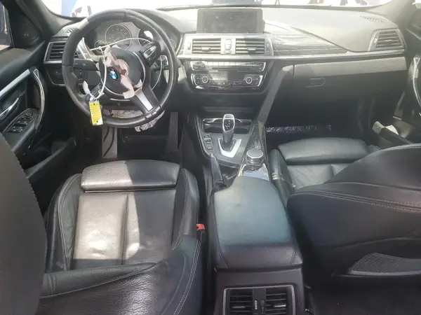 WBA8B7G57JNU95094 2018 BMW 3ER - Image 8