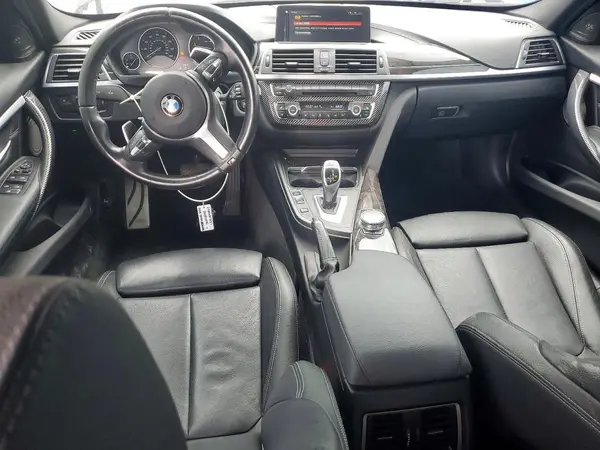 WBA8B7G57JNU95113 2018 BMW 3ER - Image 8