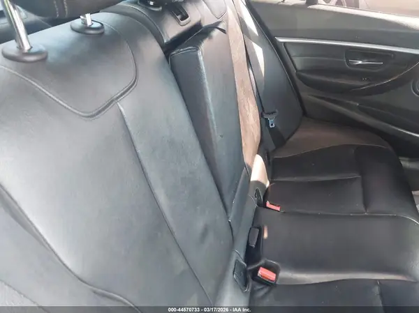 WBA8B7G58HNU37540 2017 BMW 3ER - Image 8