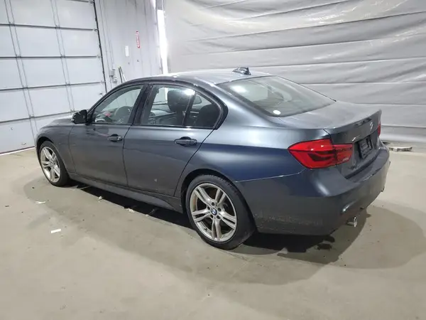 WBA8B7G58JNU95508 2018 BMW 3ER - Image 2