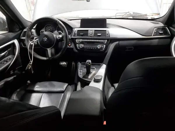 WBA8B7G58JNU95508 2018 BMW 3ER - Image 8