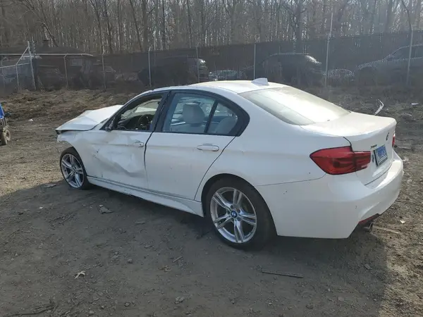 WBA8B7G59HNU37126 2017 BMW 3ER - Image 2