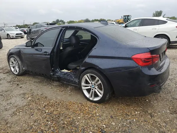 WBA8B7G5XGNT14725 2016 BMW 3ER - Image 2