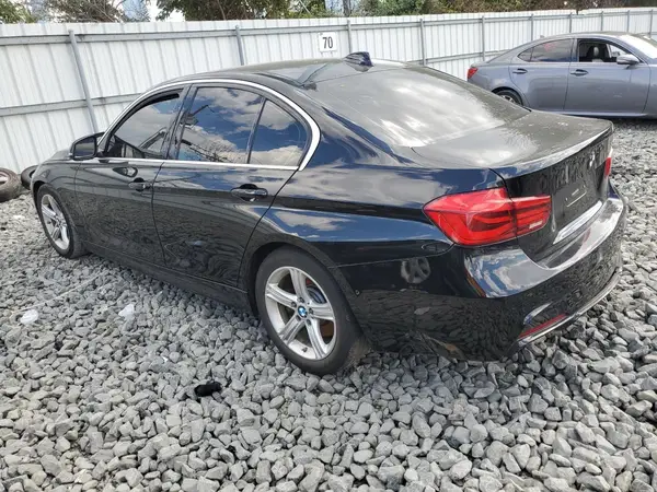 WBA8B7G5XGNT95760 2016 BMW 3ER - Image 2