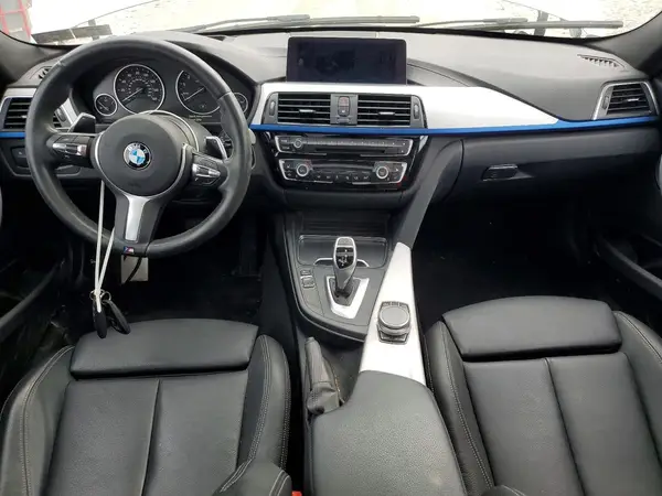 WBA8B7G5XJNU94747 2018 BMW 3ER - Image 8
