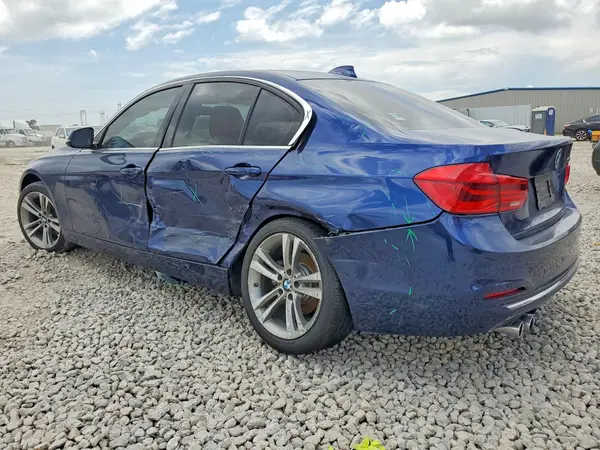 WBA8B9C31HK885006 2017 BMW 3ER - Image 2