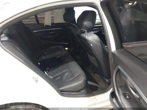 WBA8B9C31HK885054 2017 BMW 3ER - Image 8