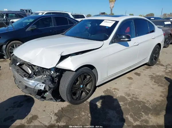 WBA8B9C32HK884995 2017 BMW 3ER - Image 2