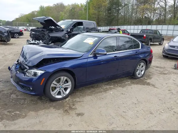WBA8B9C32HK885533 2017 BMW 3ER - Image 2