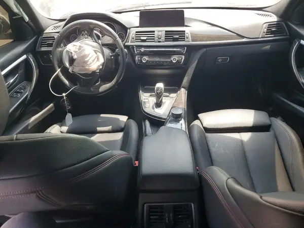 WBA8B9C32HK886021 2017 BMW 3ER - Image 8