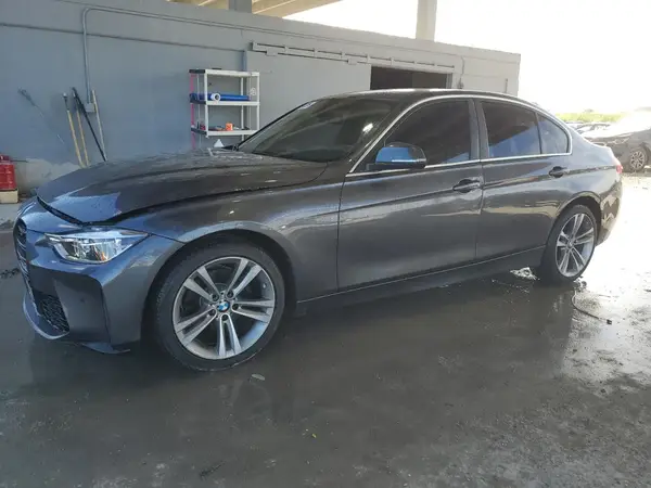 WBA8B9C33HK885850 2017 BMW 3ER - Image 1