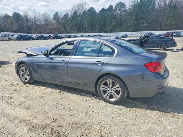 WBA8B9C34HK885596 2017 BMW 3ER - Image 2