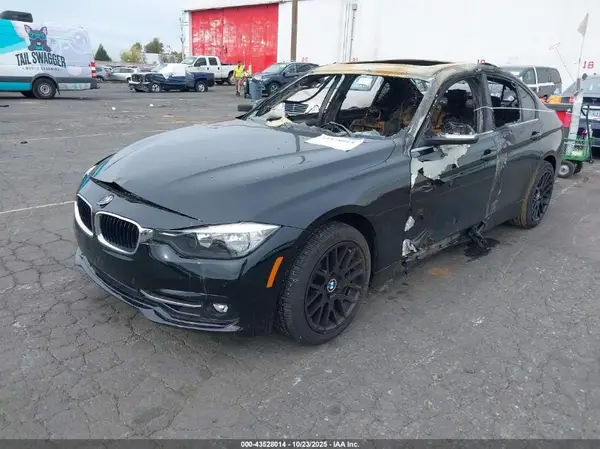 WBA8B9C34HK885971 2017 BMW 3ER - Image 2