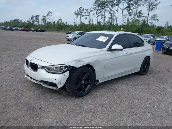 WBA8B9C34HK886005 2017 BMW 3ER - Image 2