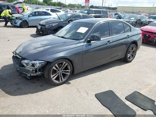 WBA8B9C34HK886019 2017 BMW 3ER - Image 2