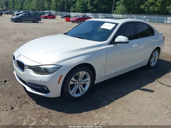 WBA8B9C35HK885235 2017 BMW 3ER - Image 2
