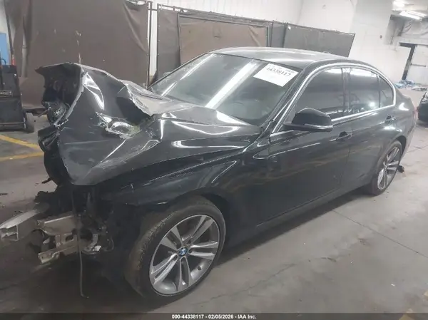 WBA8B9C36HK885308 2017 BMW 3ER - Image 2