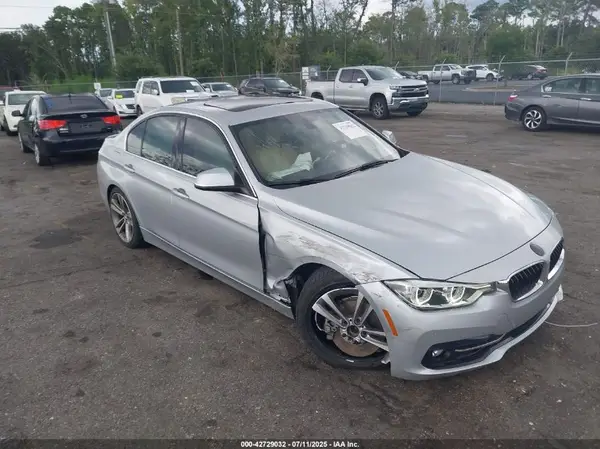 WBA8B9C36HK885681 2017 BMW 3ER - Image 1