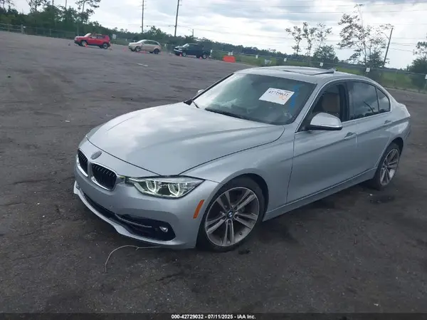 WBA8B9C36HK885681 2017 BMW 3ER - Image 2