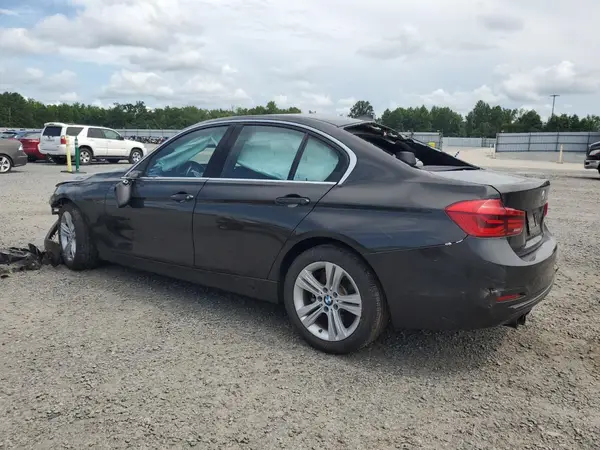 WBA8B9C37HK884927 2017 BMW 3ER - Image 2