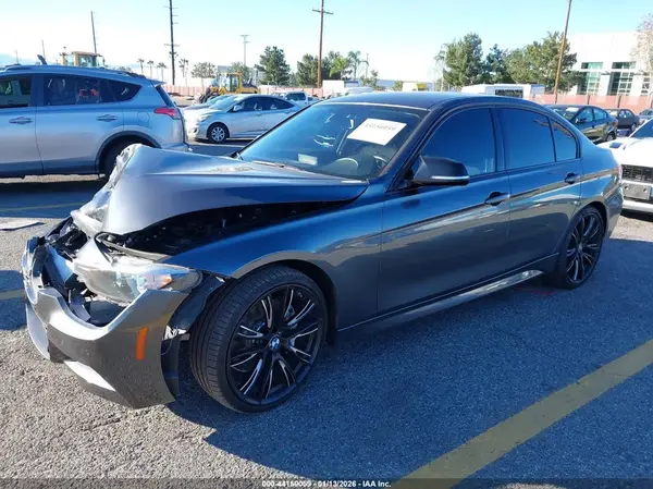 WBA8B9C37HK886015 2017 BMW 3ER - Image 2