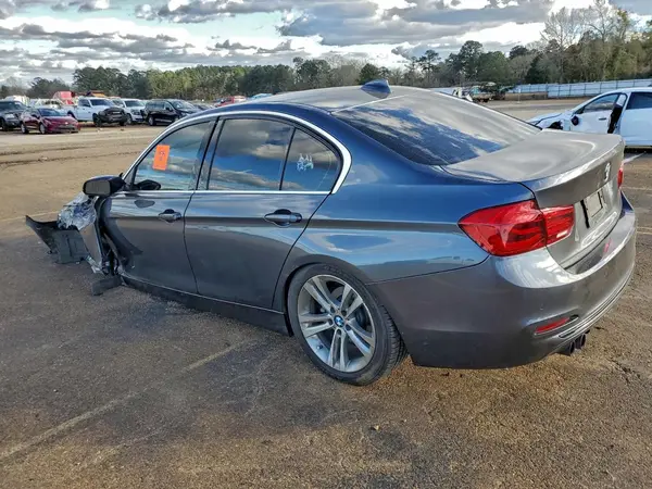 WBA8B9C38HK885133 2017 BMW 3ER - Image 2
