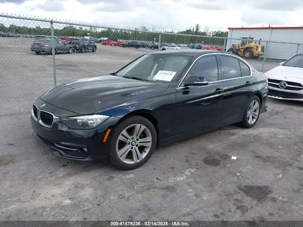 WBA8B9C38HK885309 2017 BMW 3ER - Image 2