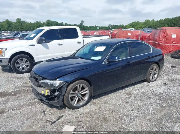 WBA8B9C38HK885956 2017 BMW 3ER - Image 2
